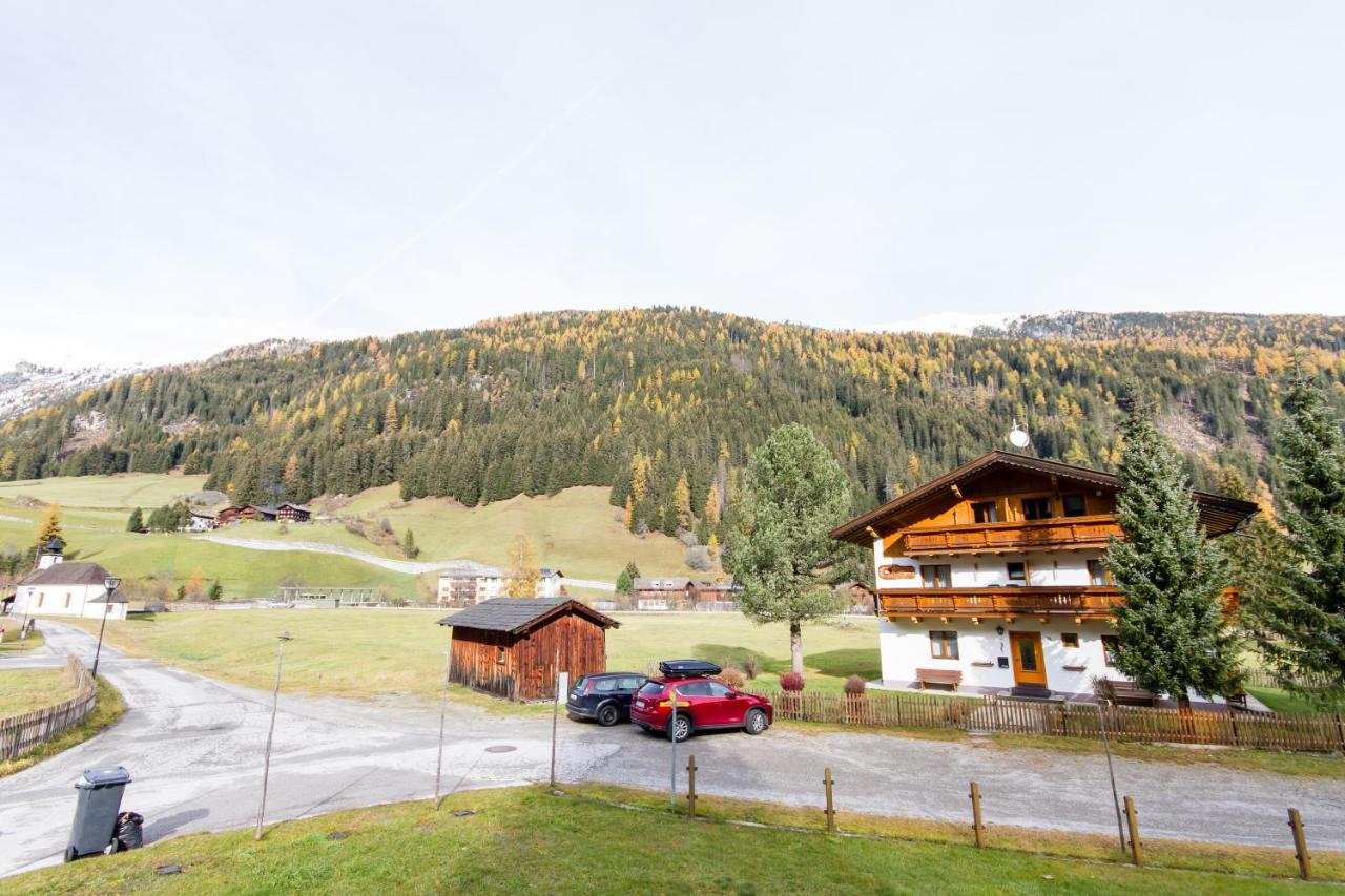 Hotel Haus Waltraud Sankt Jakob in Defereggen Esterno foto