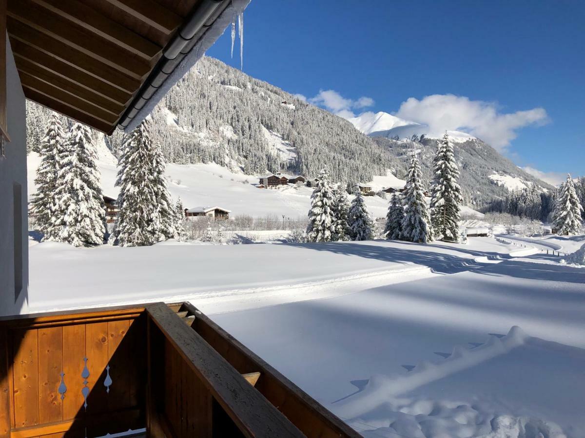 Hotel Haus Waltraud Sankt Jakob in Defereggen Esterno foto