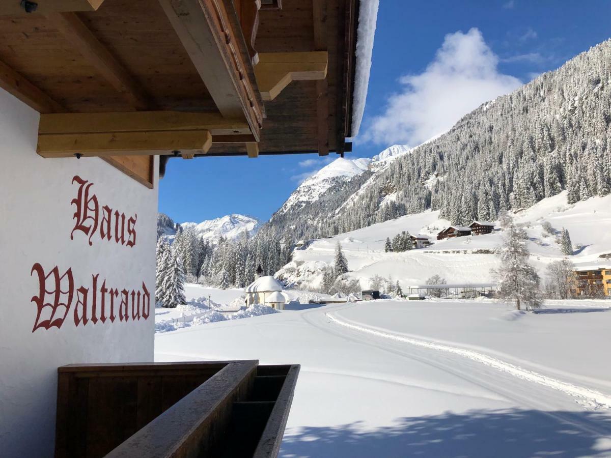 Hotel Haus Waltraud Sankt Jakob in Defereggen Esterno foto